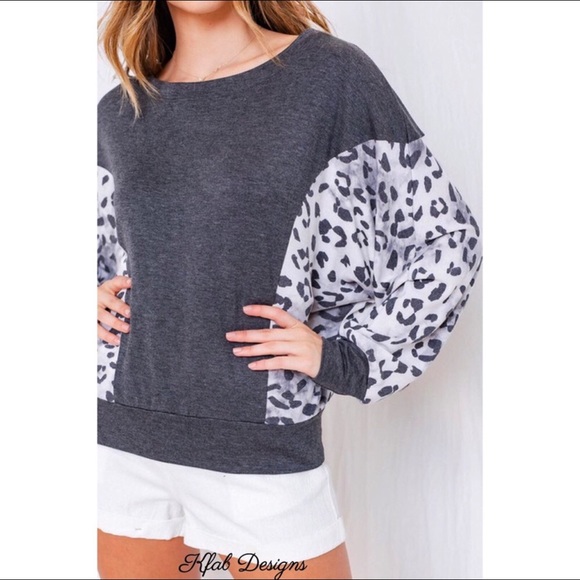 Oversized Leopard Contrast Top - Picture 5 of 7